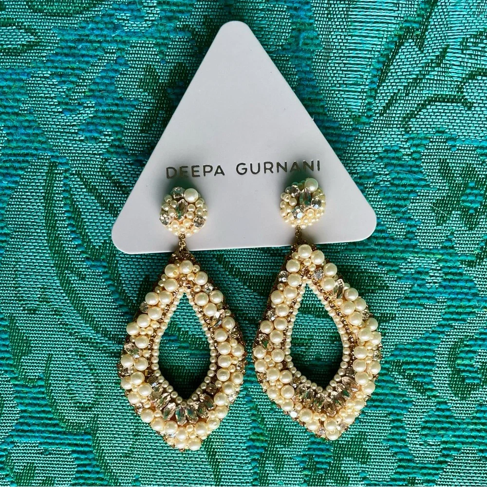 Deepa Gurnani Pearl & Rhinestone Statement Chandelier Earrings Ivory NWT - Picture 13 of 14
